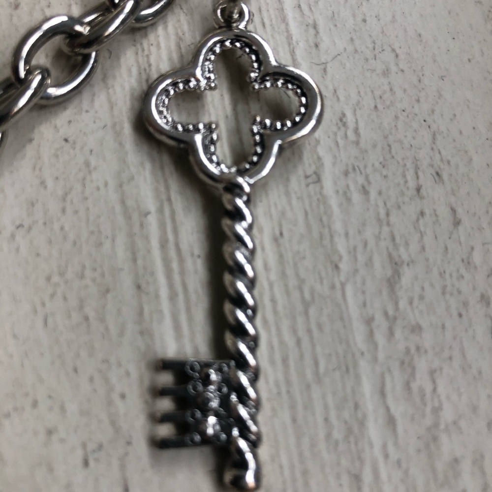 Spring Street ..... key chain - Picture 7 of 16